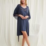 Desire Closet Dekolteli Yakası Ve Kolu Dantelli Sabahlık Takımı