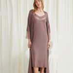 Desire Closet Dekolteli Yakası Ve Kolu Dantelli Sabahlık Takımı