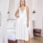 Desire Closet Göğüs Ve Sırt Dekolteli Dantelli Ve Yırtmaçlı Gecelik