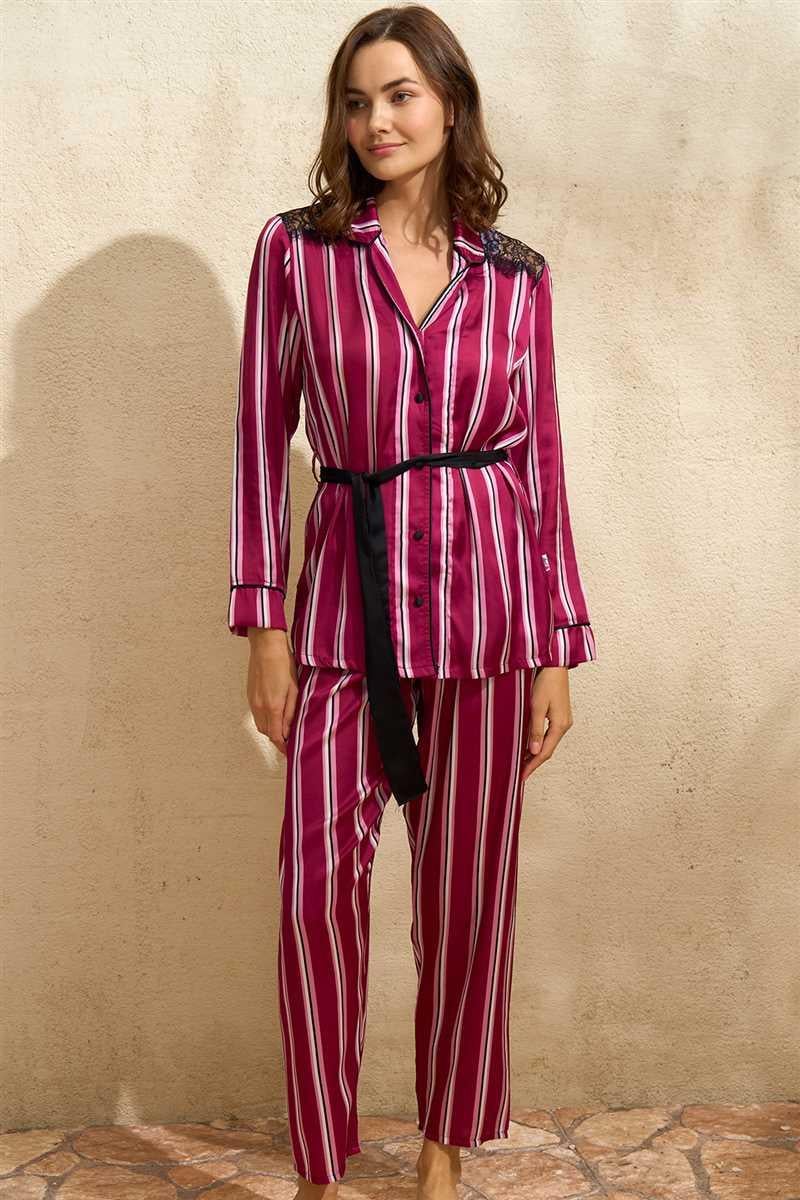 Kadin-Saten-Cizgili-Dugmeli-Uzun-Kol-Dan-5457 Desire Closet Saten Çizgili Düğmeli Uzun Kol Dantelli Gömlek Ve Pantolon Pijama Takım (9765) - Görsel 1