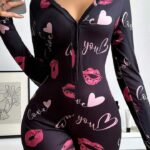 Desire Closet Pamuklu Kırmızı Öpücük Ve Kalp Desenli Düğmeli Uzun Kol Tulum Pijama
